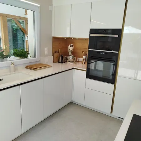 House 190 M2 - 3 Bedrooms, 2 Bathrooms